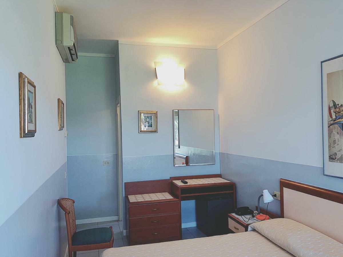 Hotel Le Ginestre Lido di Camaiore Exterior foto